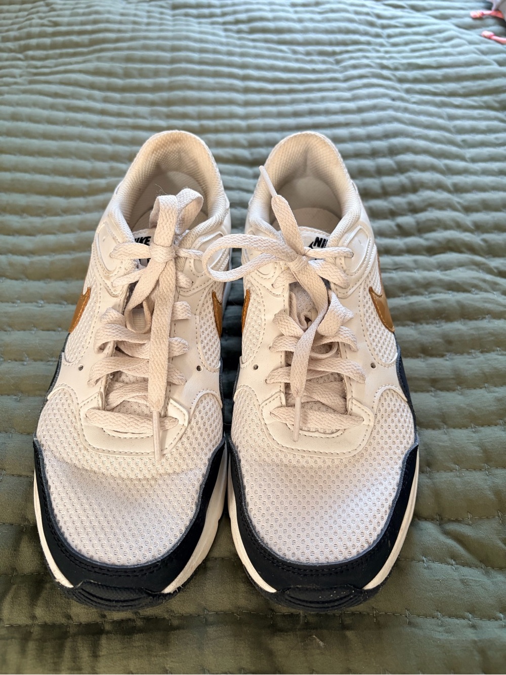 Nike  White, Black  & Gold Mesh Sneakers